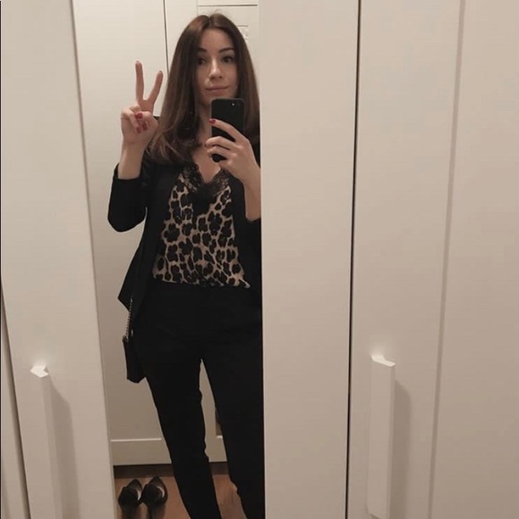 Meet your Posher, Ulku - Picture 3 of 6